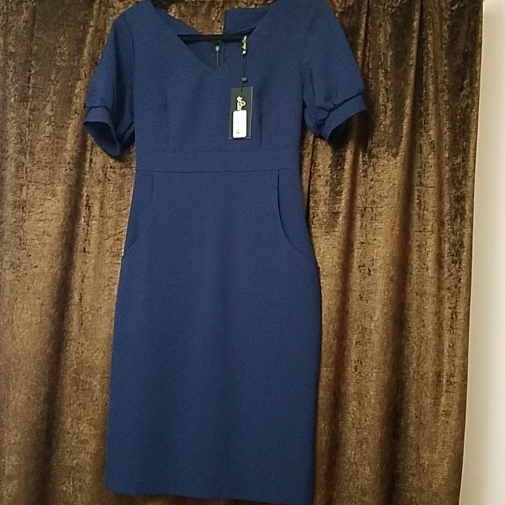 Laura Bettini cotton blend knee length v-neck career dress with pockets